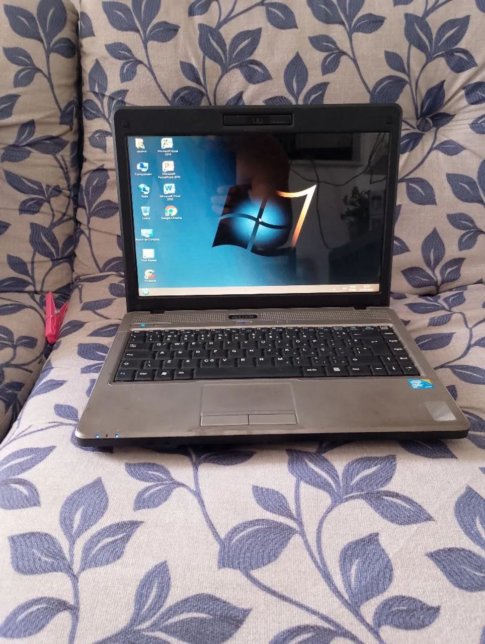 Oportunidade notebook 4 gigas core 2 duo pacote office bateria boa 