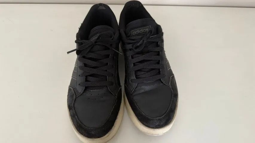Tênis Adidas tamanho 41 - Foto 3
