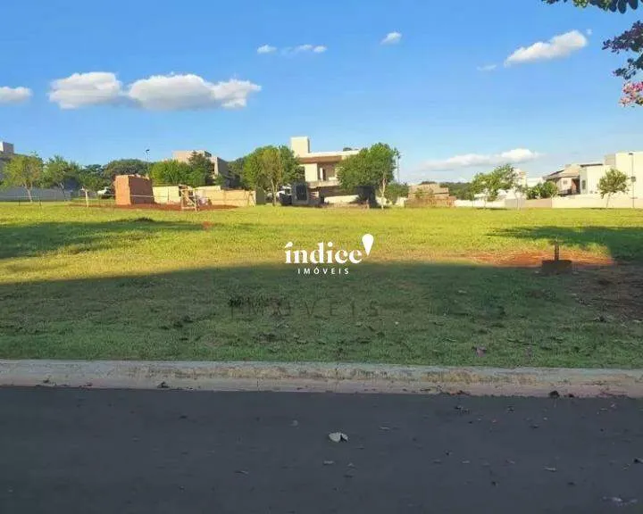 Terrenos Condomínio no Bairro Jardim Olhos D`Água, 2 vagas, Reserva Santa Luisa