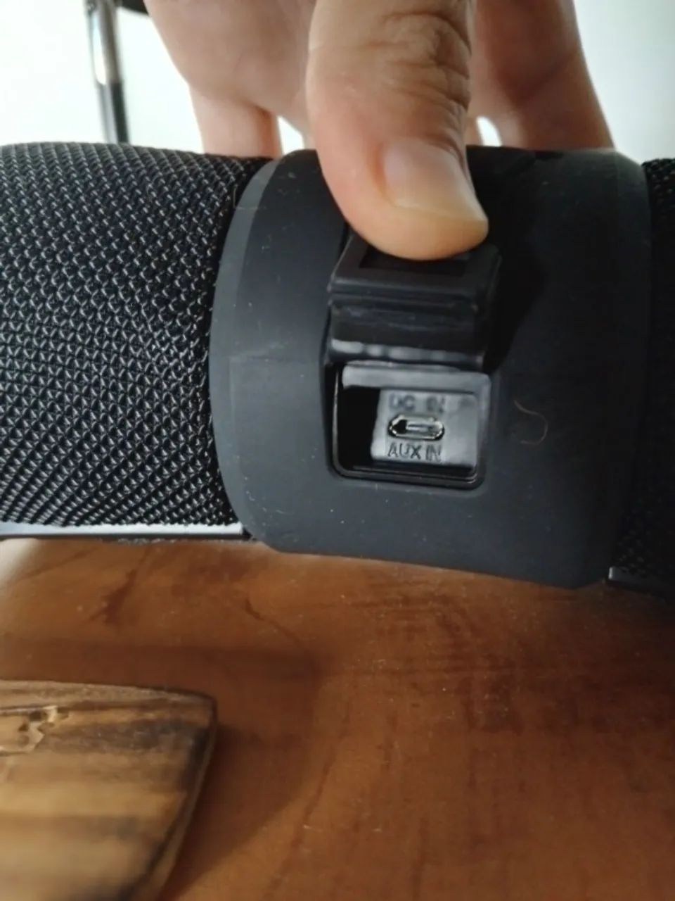 Oportunidade! Caixa Bluetooth Gradiente Aqua - SOM INCRÍVEL E POTENTE! - Foto 5