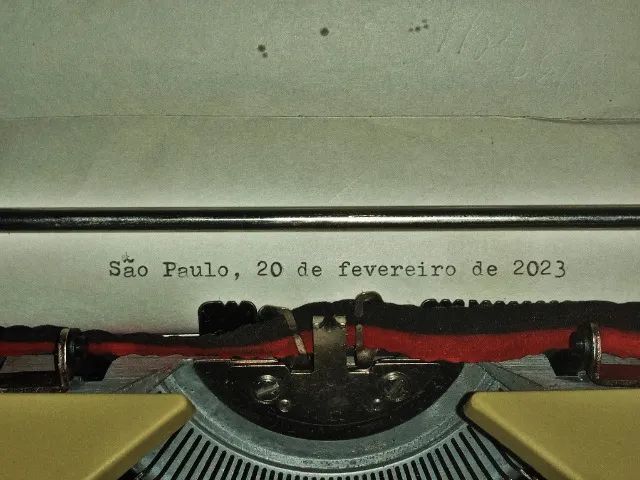 Máquina de escrever manual, vintage Olivetti Lettera 25 com maleta de transporte original - Foto 4