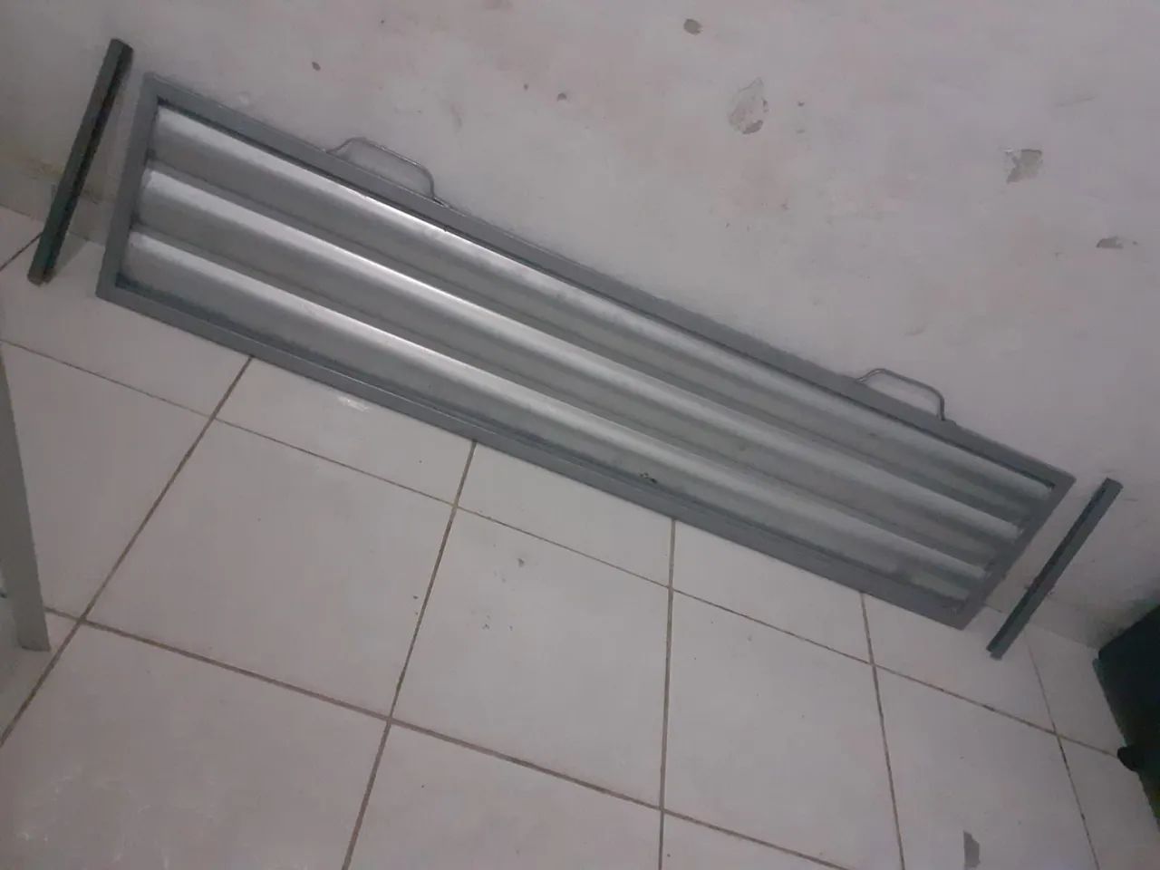 Proteção de porta de rolo