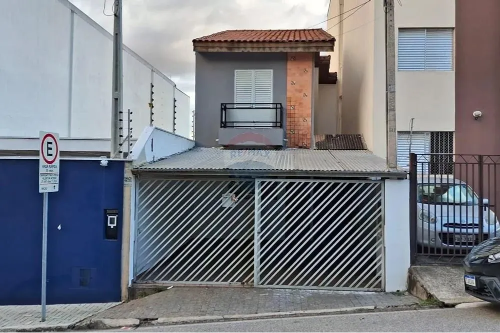 Sobrado espaçoso para alugar na Vila Jardini Rua Tocantins