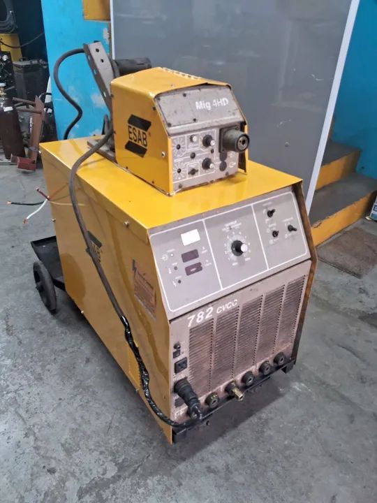 Máquina de solda Mig Esab 782 amper CVO2 - Foto 4