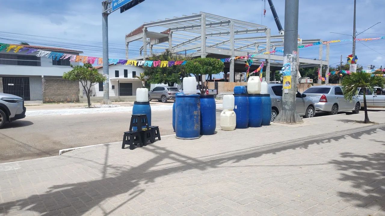 Tanques de água usados - Foto 2