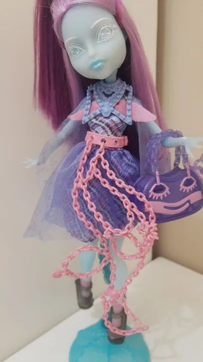 Boneca Monster High Kiyomi Haunterly - Haunted - Foto 2
