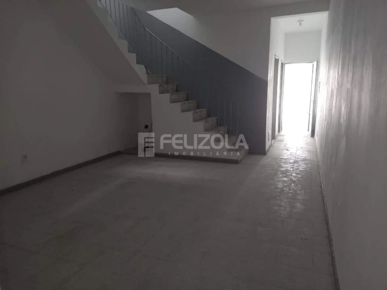 Casa Comercial à venda no Bairro Getúlio Vargas - - , 1 suíte, - Foto 4
