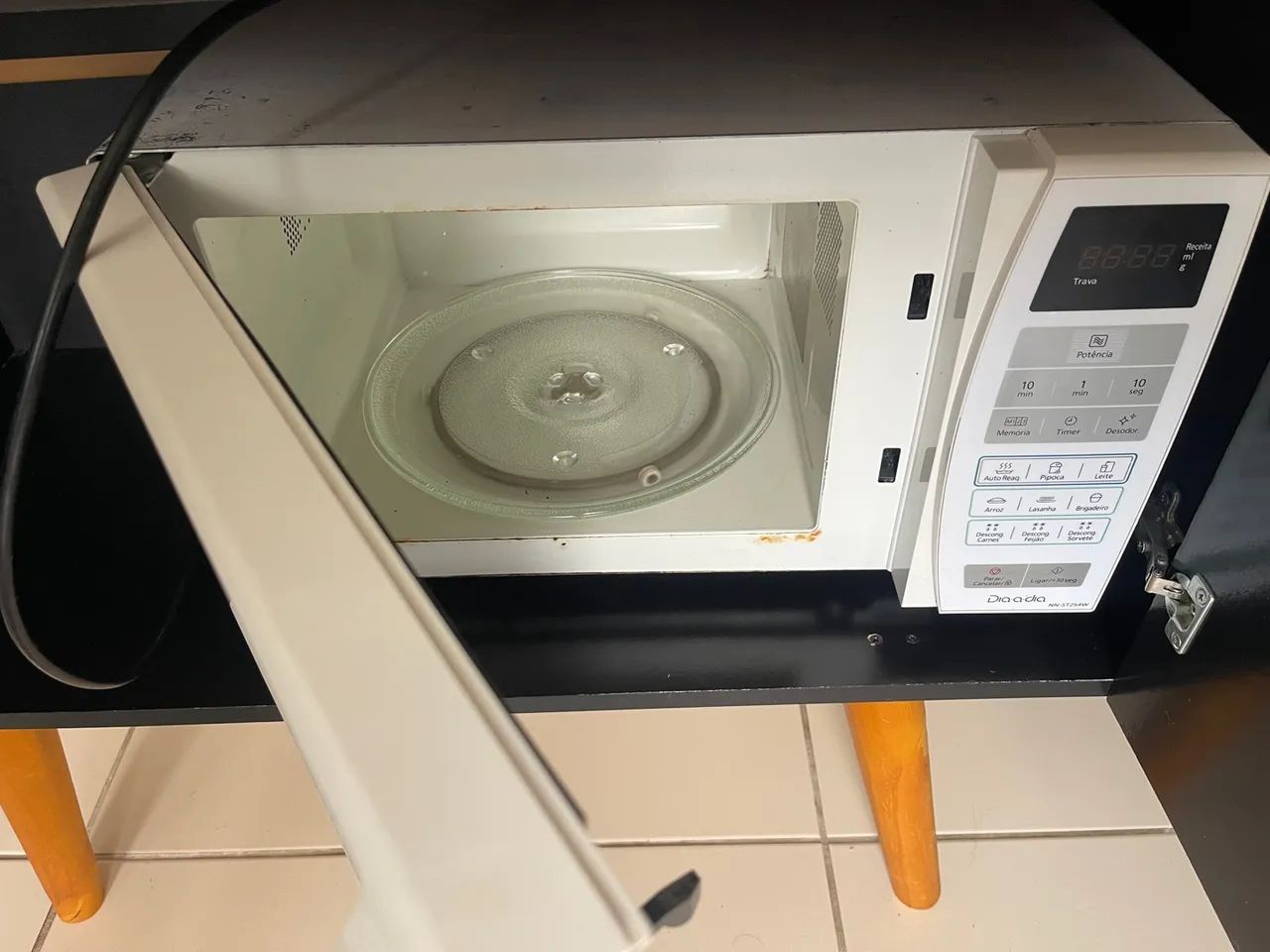 Micro-ondas Panasonic 25 Litros - Foto 3