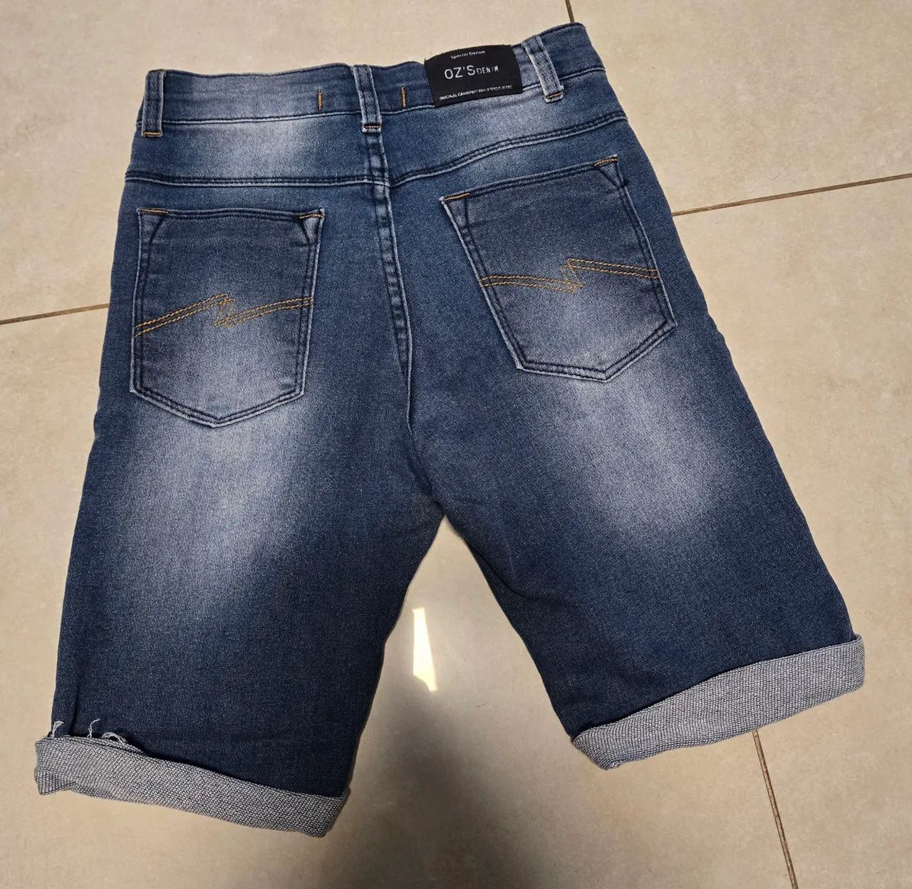 Bermuda Jeans Infantil- Tamanho 10 - Foto 2