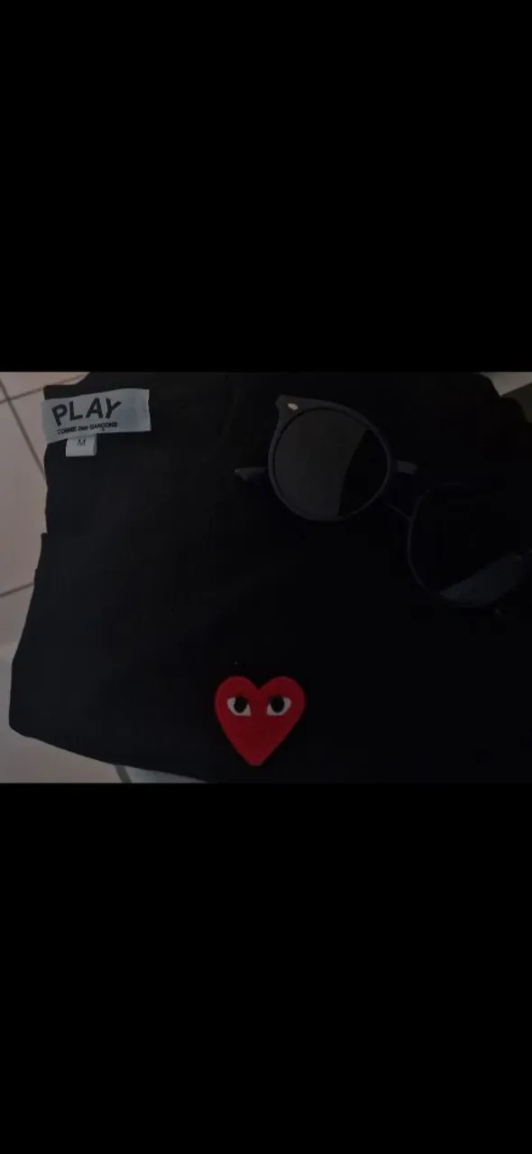 Camiseta Play Comme des Garçons