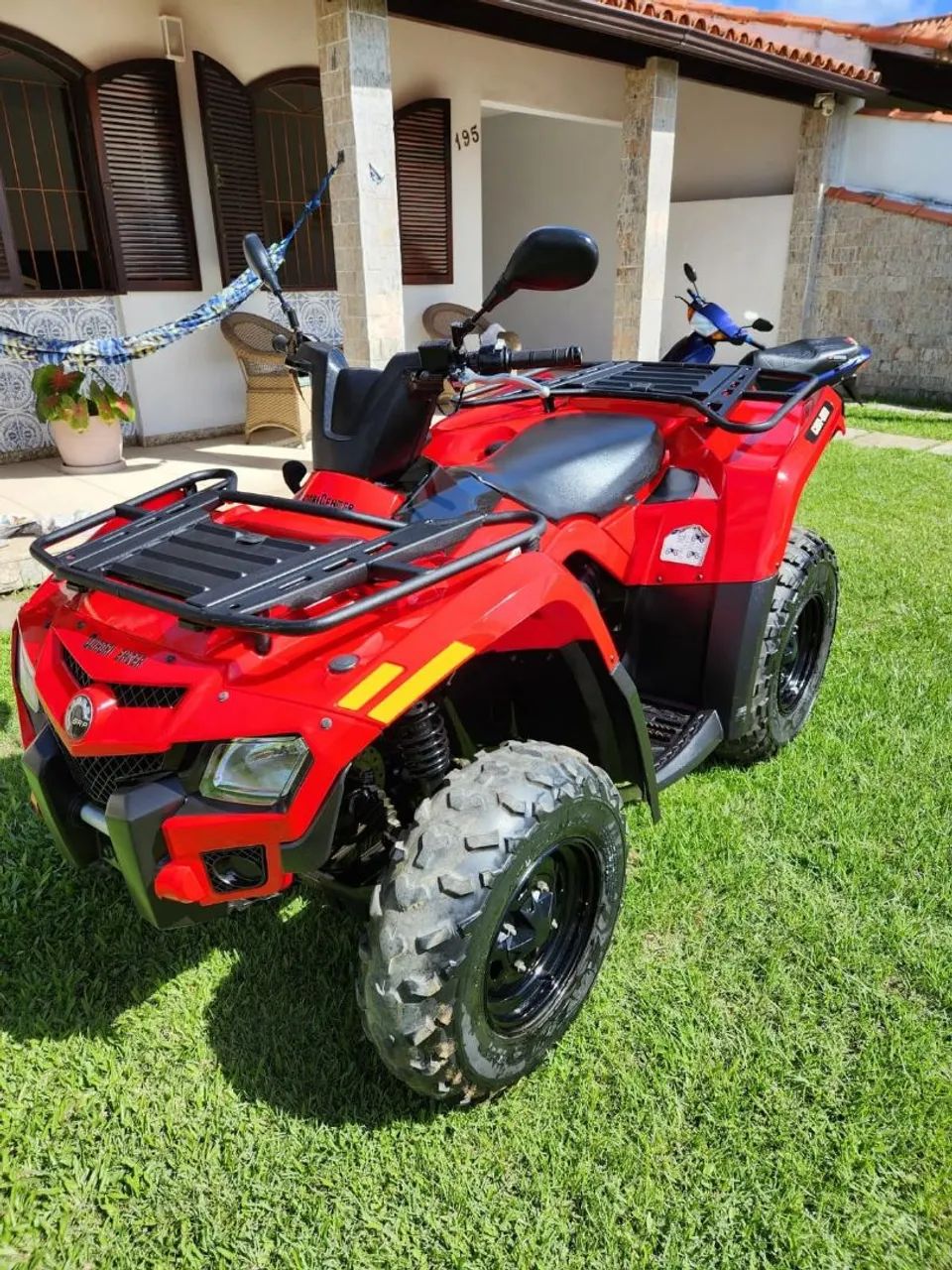 QUADRICICLO CAN-AM OUTLANDER 4x4 2014 - Foto 2
