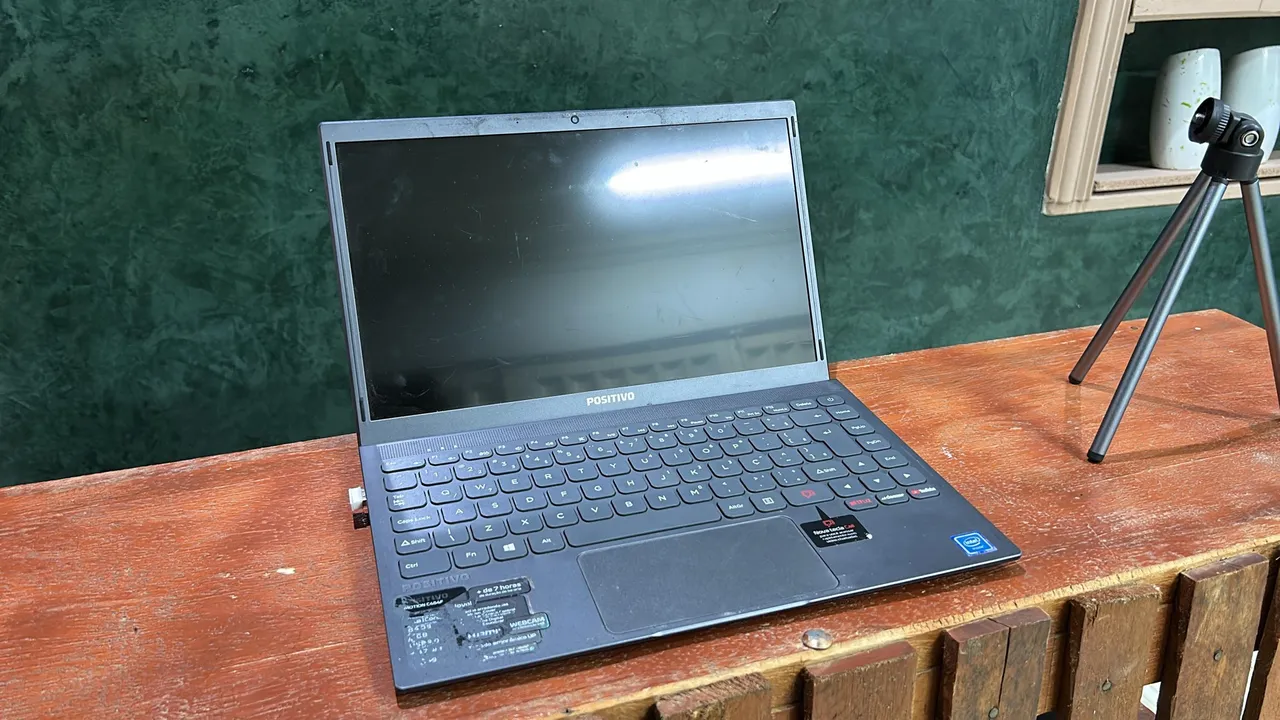Notebook Positivo Montion C464F