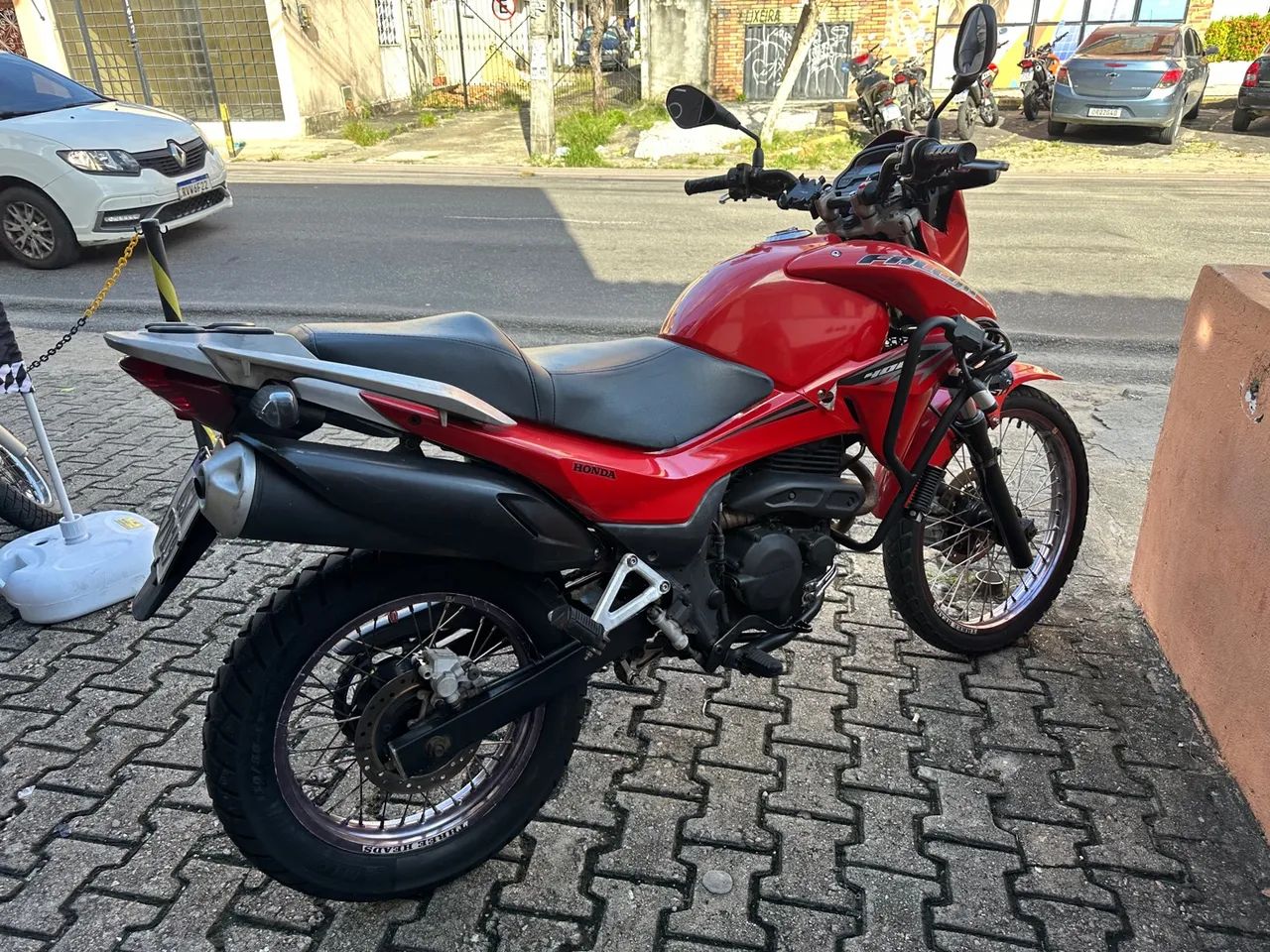 falcon 400 2013