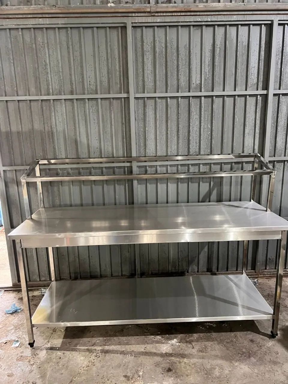 Mesa com condimentadora inox304 1mm 190cmx80 - Foto 3