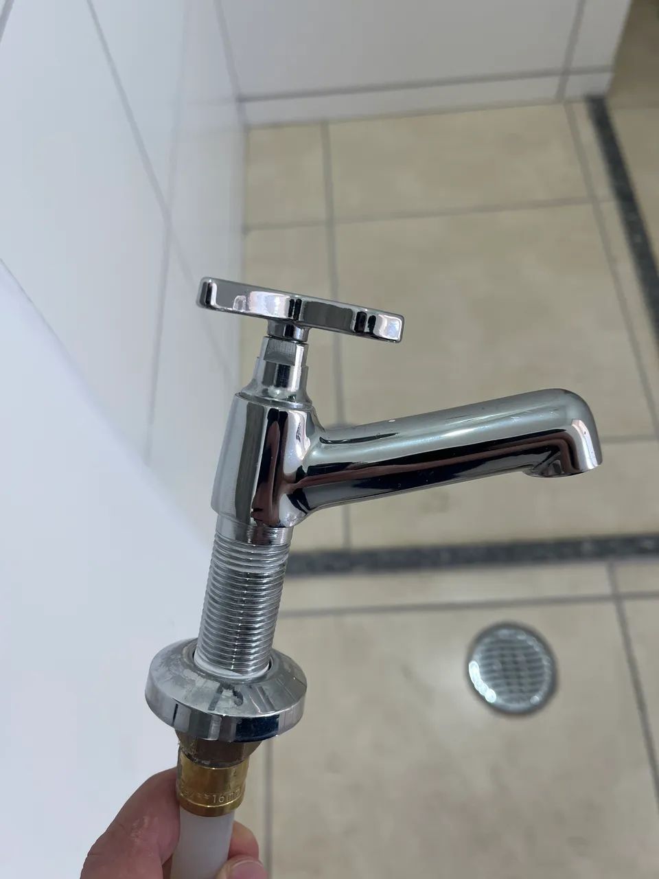 Pia de banheiro completa 64316912736386124