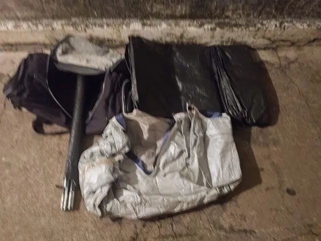 Desapego de uma barraca de acampar ou passeio - Foto 4