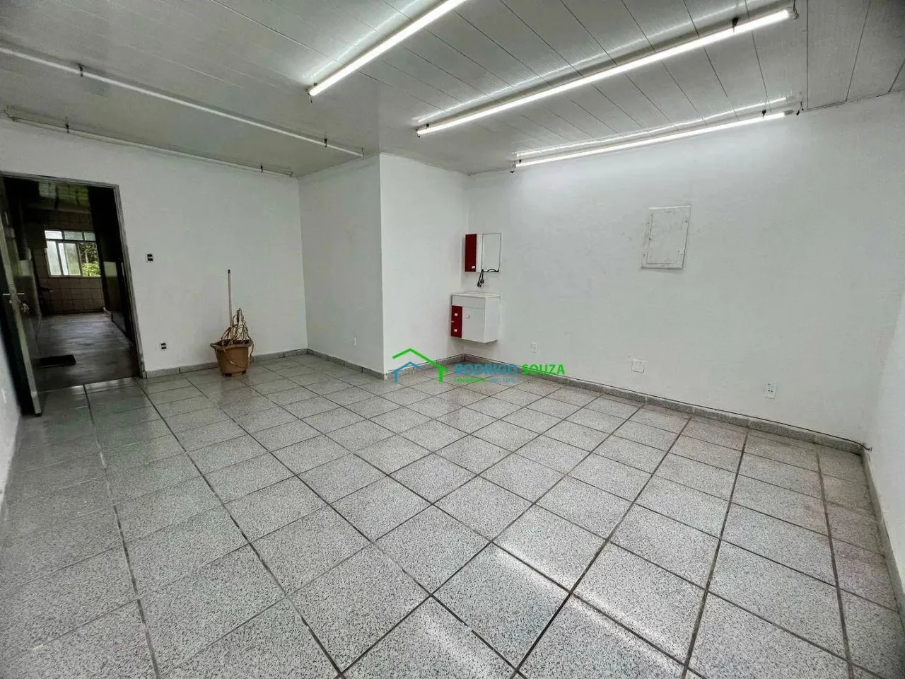 Sala para alugar, 22 m² por R$ 710,00/mês - Centro - Carapicuíba/SP