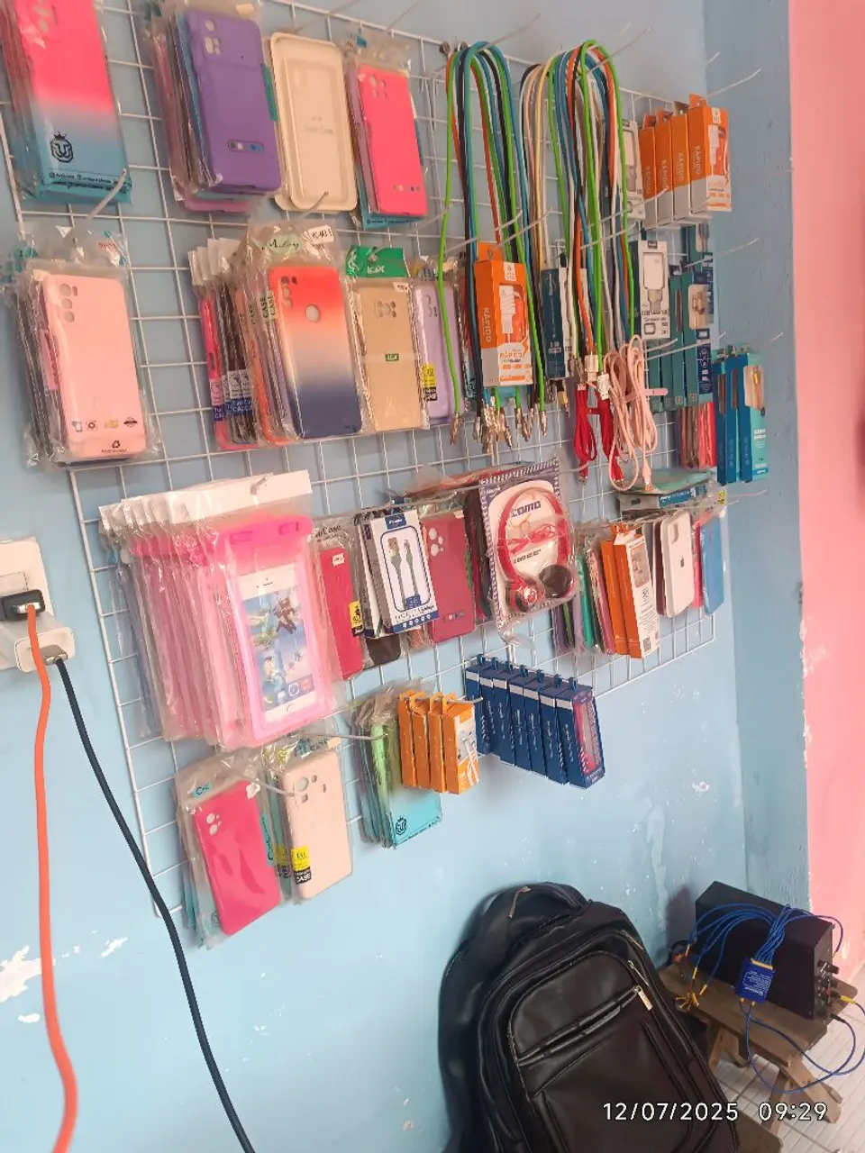 Acessórios para Celular: Capas, Cabos e Carregadores