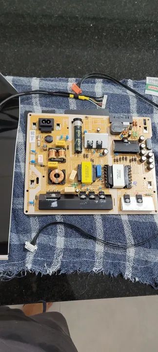 Peças para TV - Placas e Cabos Samsung 65" crystal - Foto 4