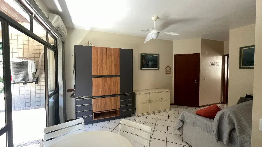 APARTAMENTO 1 DORM EM JURERÊ - 200m do mar