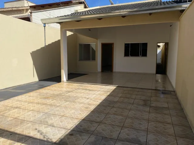 Aluga-se casa no Jardim Europa, prox. ao Terminal das Bandeiras