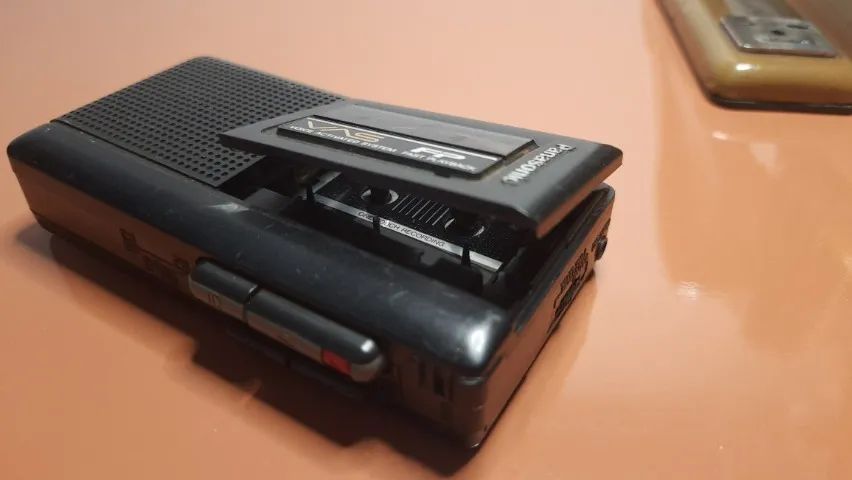 Mini Gravador de Microcassete usado marca Panasonic modelo RN-104 com defeito - Foto 5