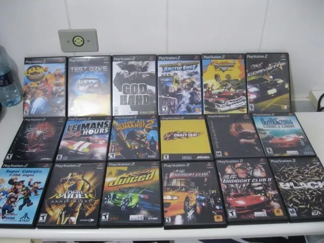 Jogos genericos de ps2 com  estojo box - Foto 2
