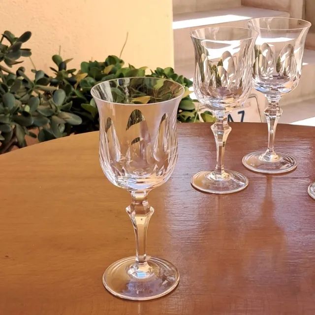 Taças de Vinho Branco STRAUSS - Cristal Lapidado com Gravação na Base - Jogo com 6 Taças - Foto 3