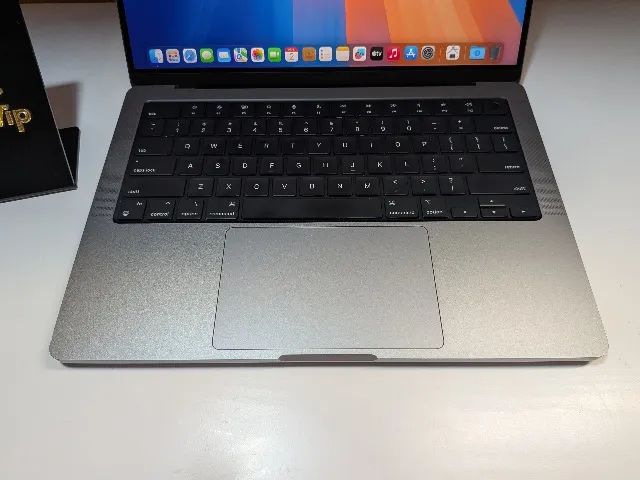 MACBOOK PRO 14