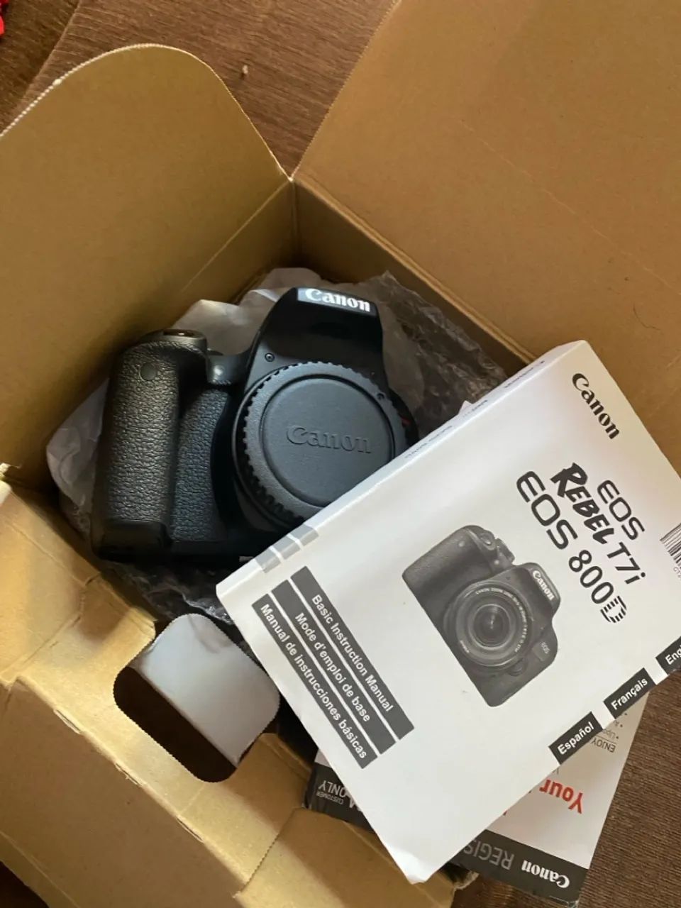 Câmera cânon DSLR T7i apenas corpo sem lente nova sem click - Foto 3