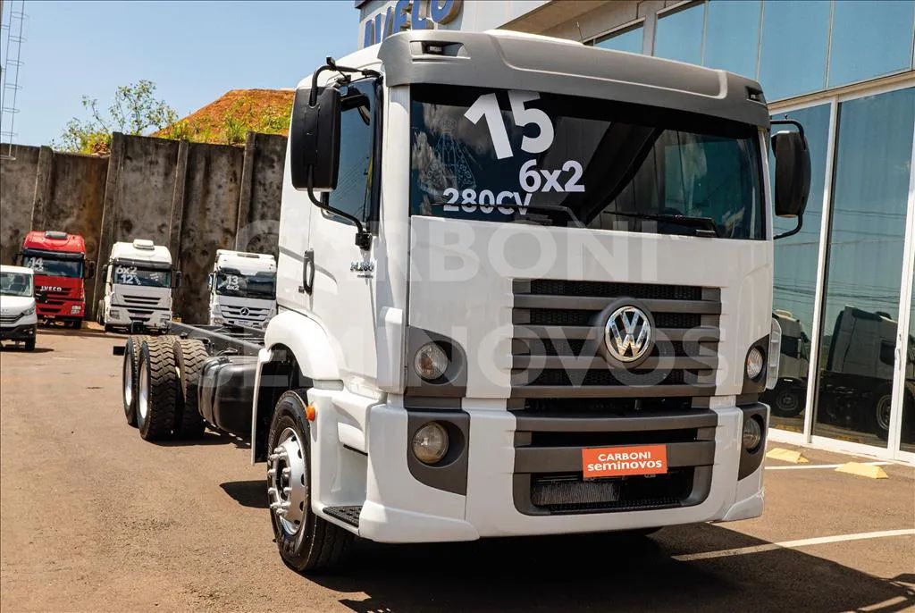 VOLKSWAGEN CONSTELLATION 24-280 CRM 6X2, ANO 2014/15 - Foto 4