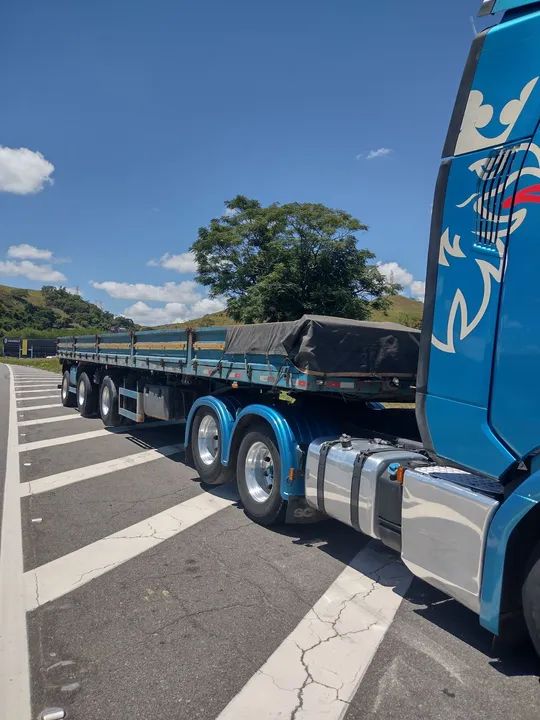 Carreta Vanderléia Bobineira Conteineira 