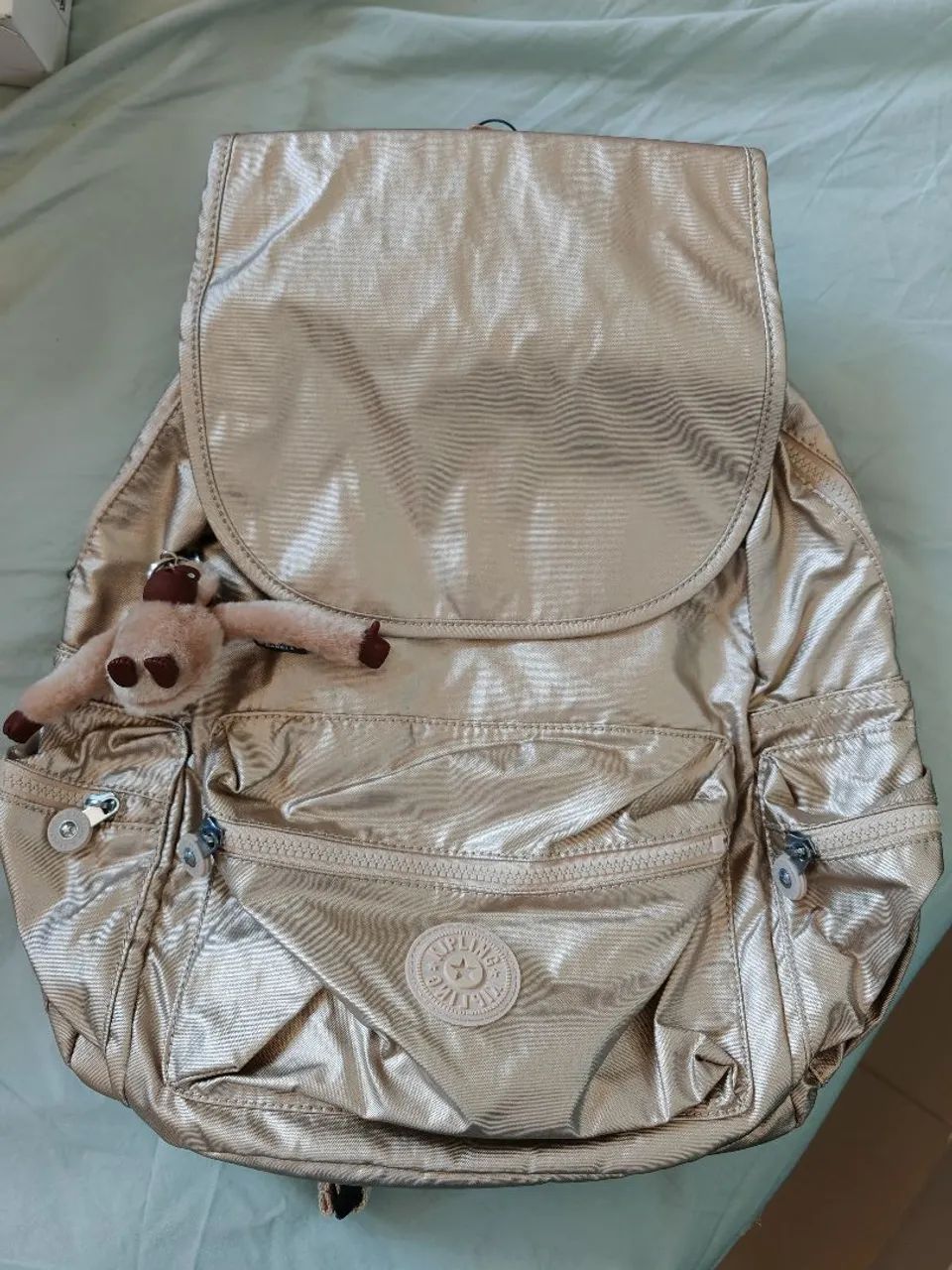 Mochila Kipling Dourada 20 litros 