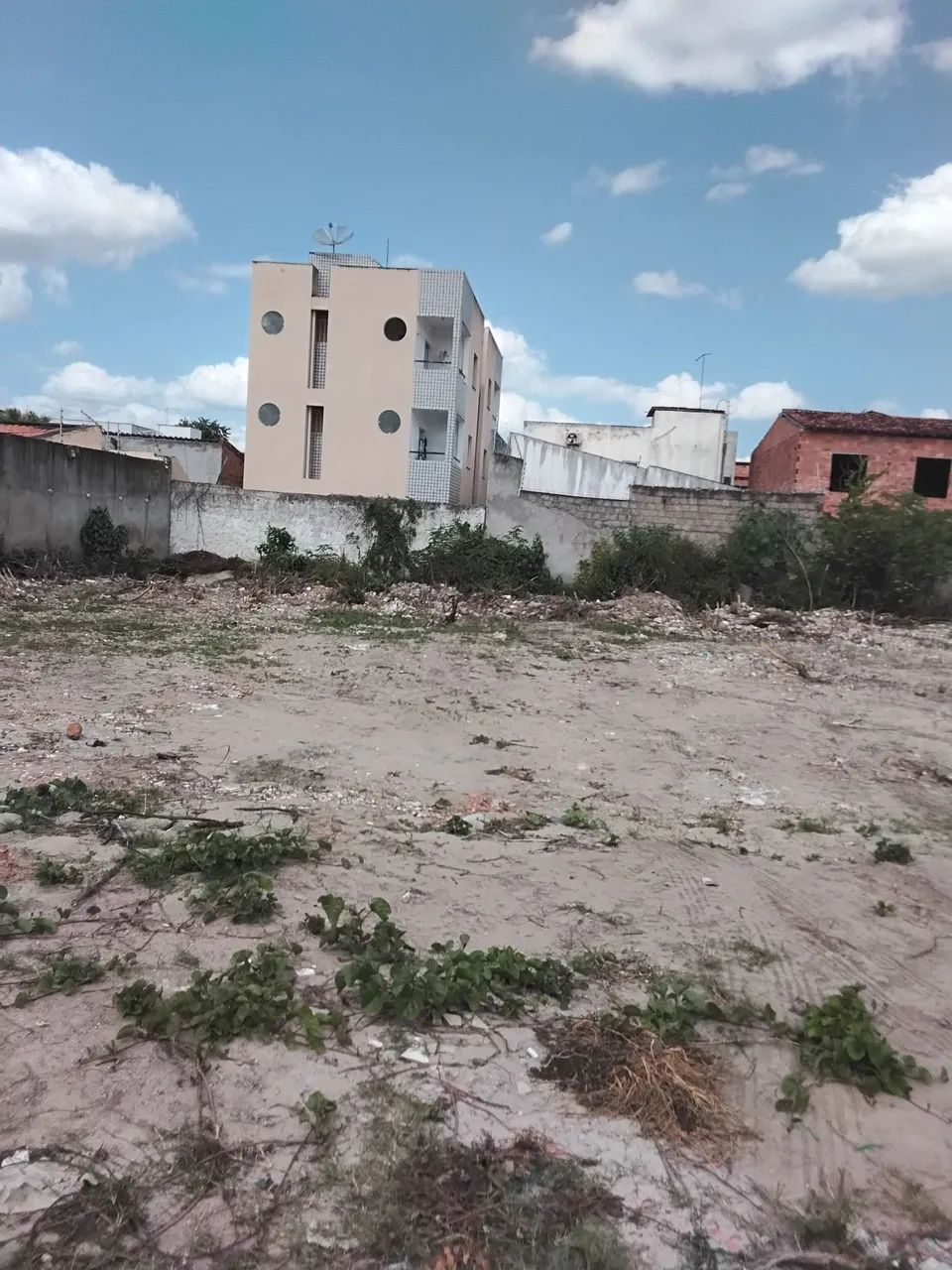 Terreno-Morada do bosque 