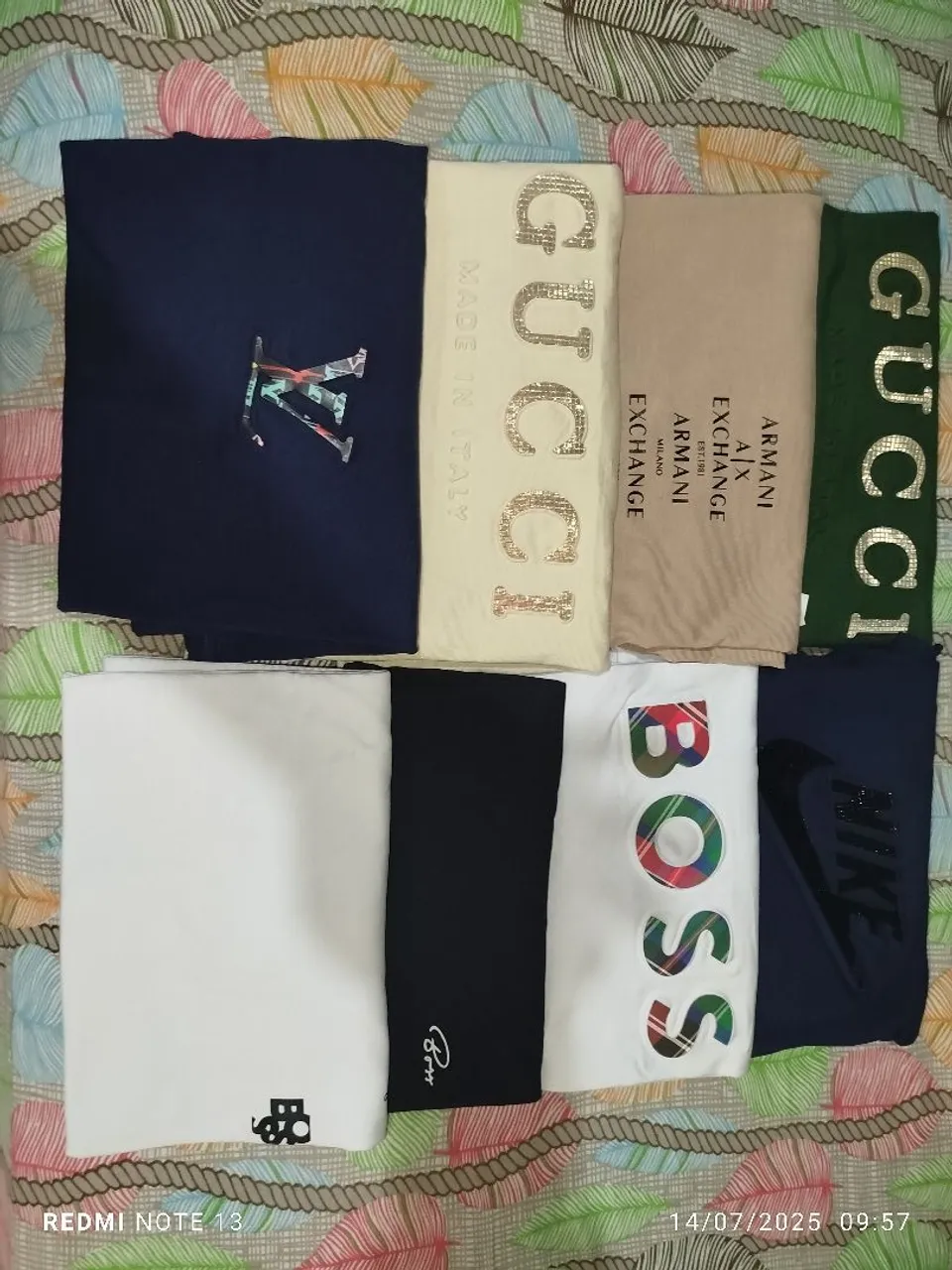 Camisas e camisetas de marcas famosas