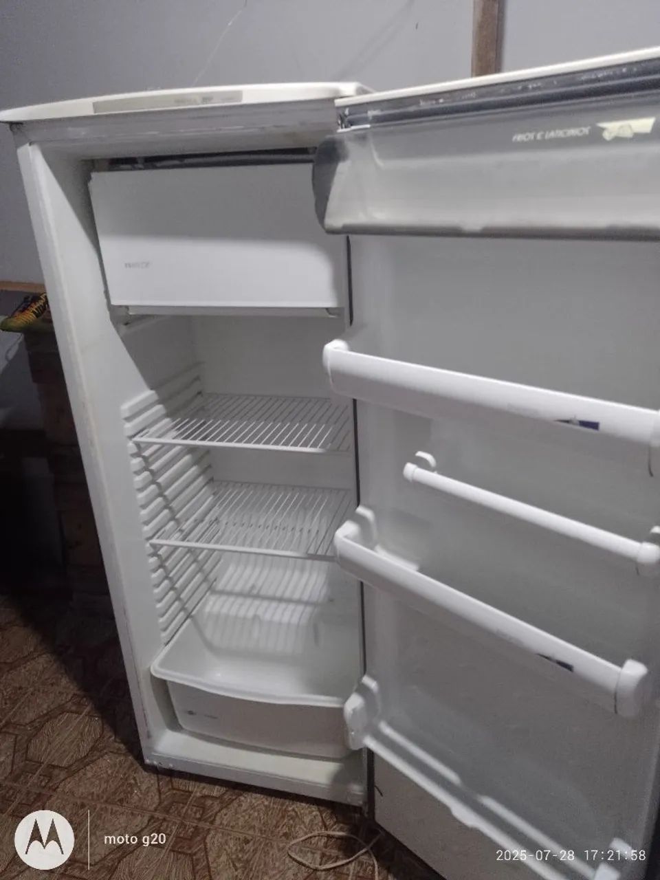 GELADEIRA CONSUL NÃO ENTREGO INFORMAÇÕES ABAIXO NA DESCRIÇÃO RETIRAR SITIO CERCADO  - Foto 2