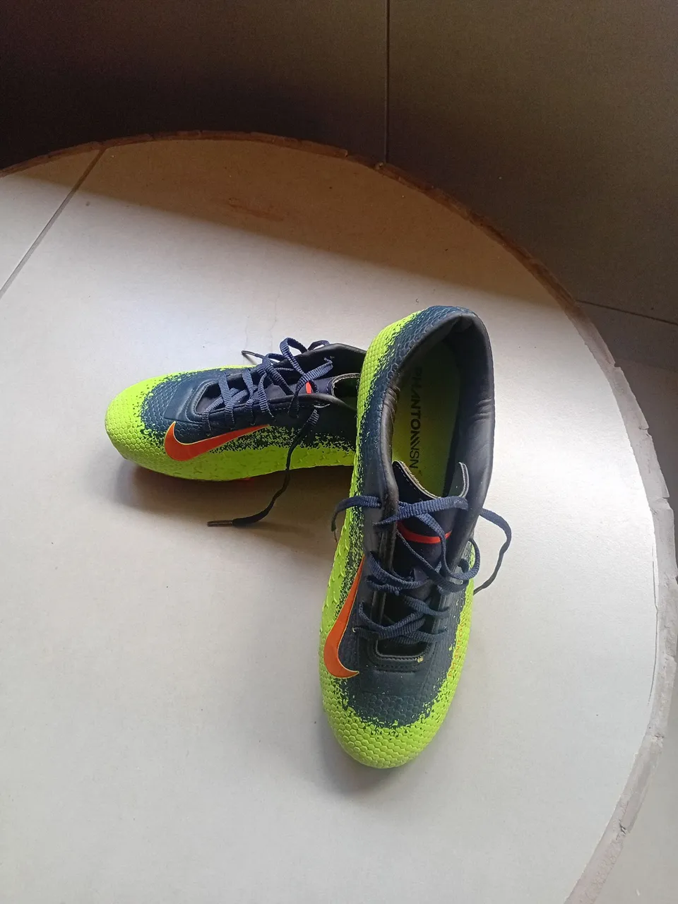 Chuteiras Nike Phantom Vision, número 42