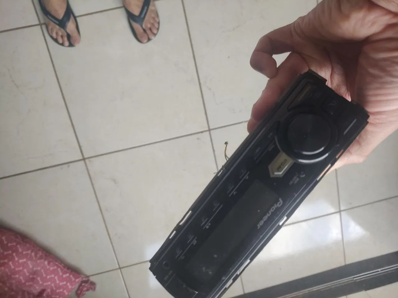 Toca Usb Pioneer modelo MVH 98ub 