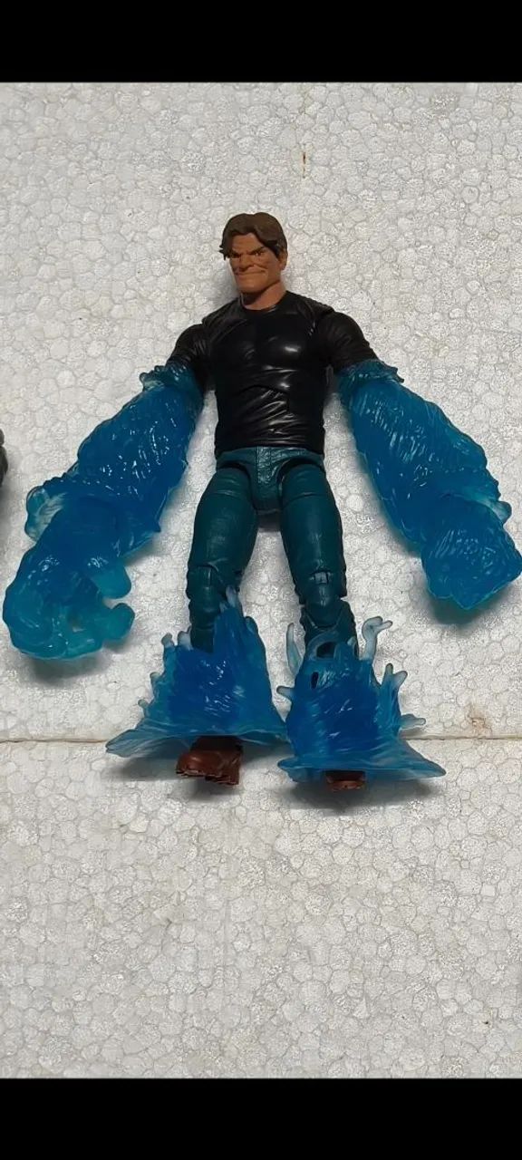 Boneco hydroman Marvel legends 