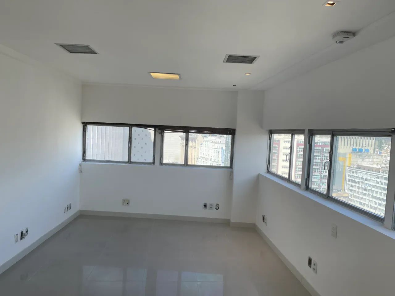 Sala/Conjunto para aluguel e venda possui 130 metros quadrados em Centro - Rio de Janeiro  - Foto 8