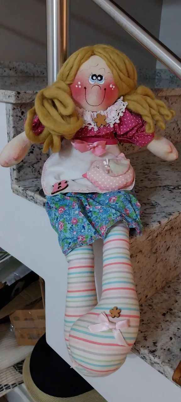 Boneca de pano artesanal