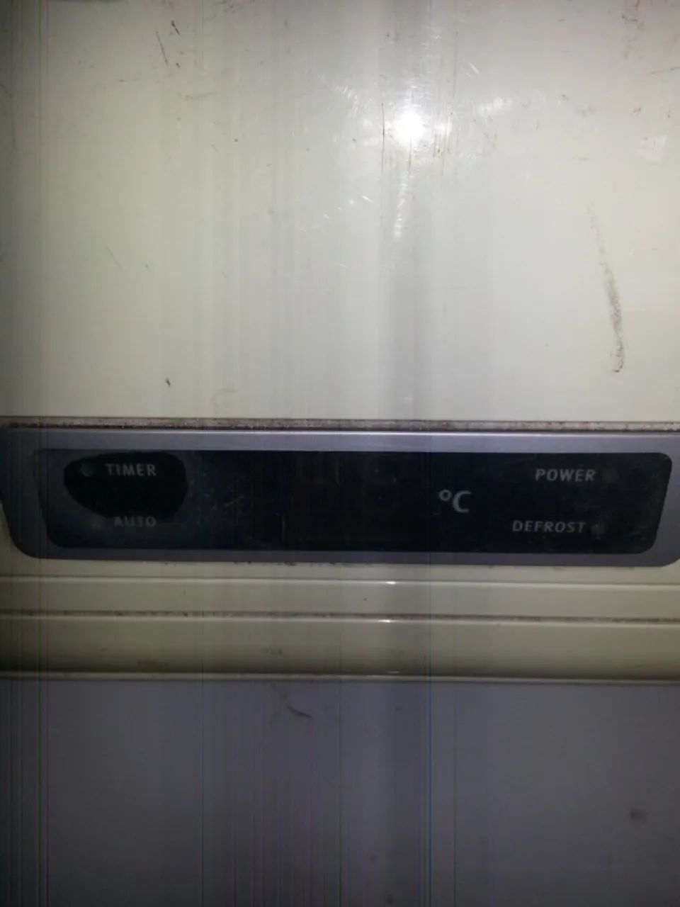 Evaporadora Electrolux 7000 bts - 220v - Com Suporte de Parede - Foto 4