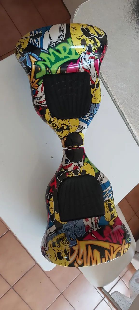 Hoverboard Skate Elétrico 10 Polegadas - Estampa Grafite/Hip-Hop (Com Bluetooth e LED) - Foto 2