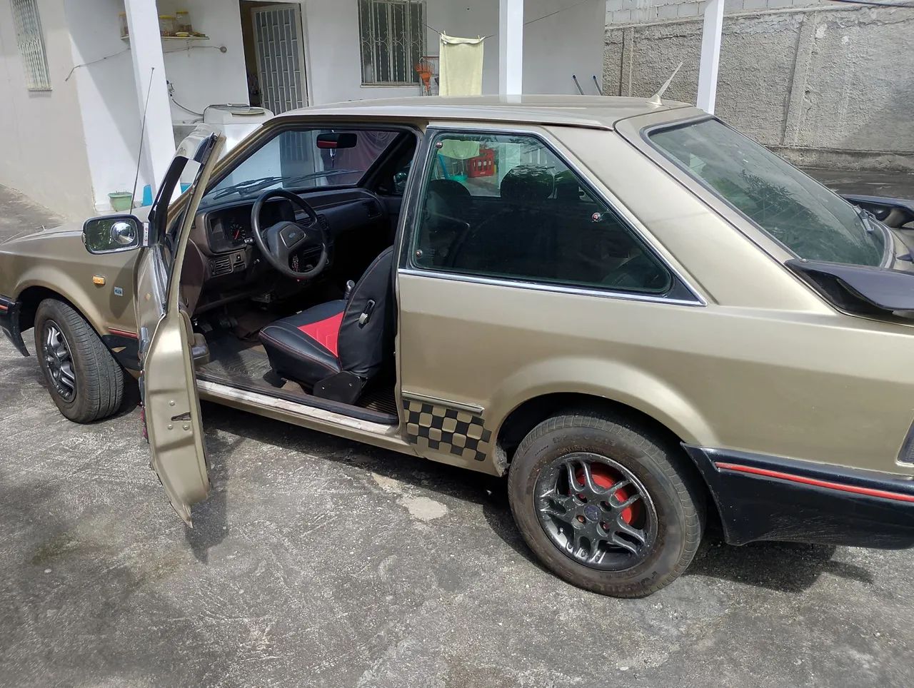 Ford Escort GL 1.6i / 1.6 (álcool) 1988