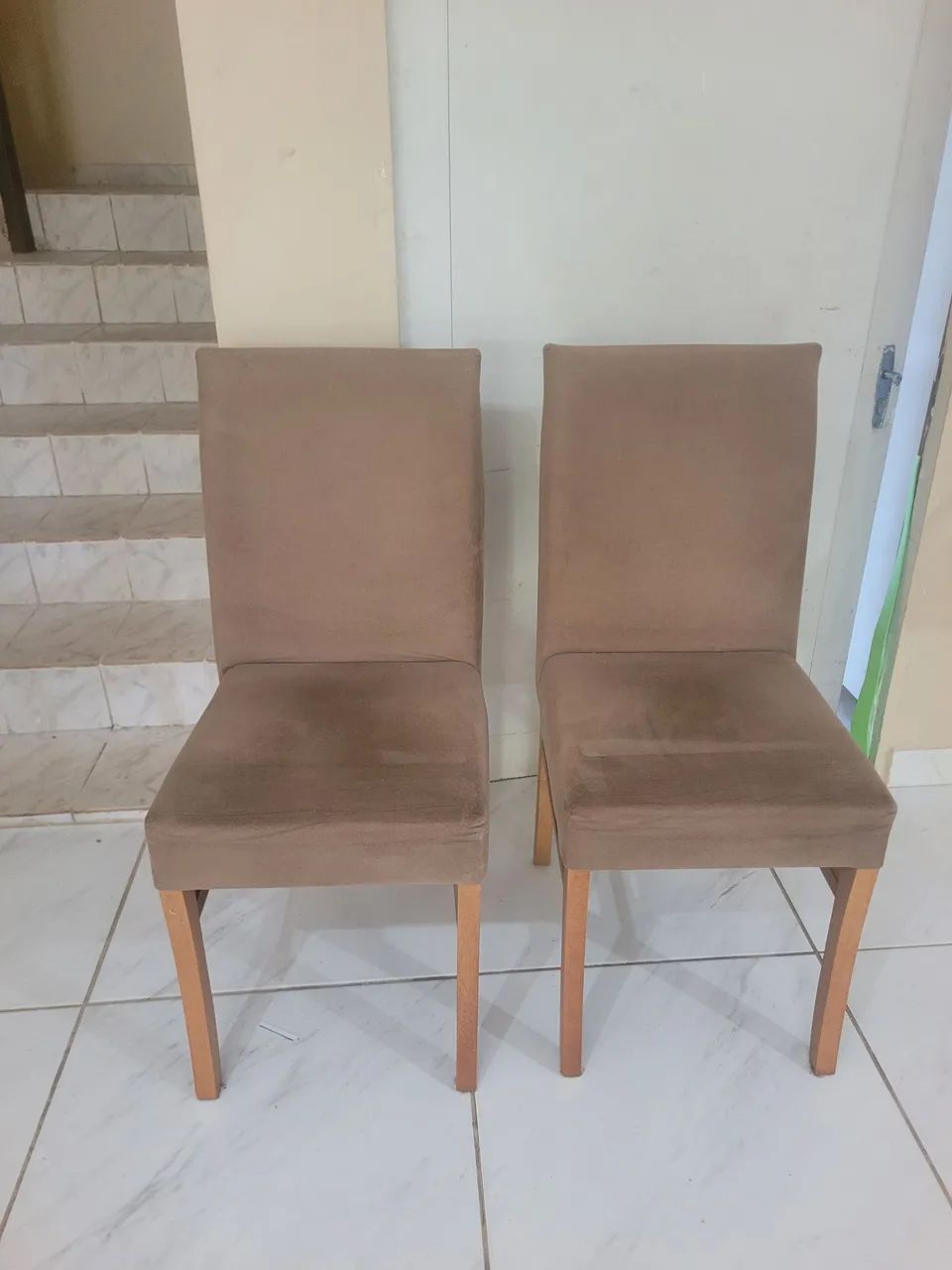 Conjunto de 4 Cadeiras para mesa de Jantar.