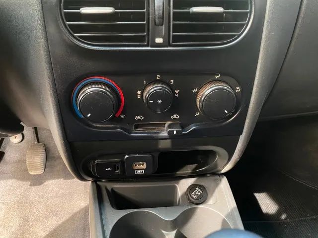 Fiat Strada Working Hard 1.4 Fire Flex 8V CS 2018 - Foto 5
