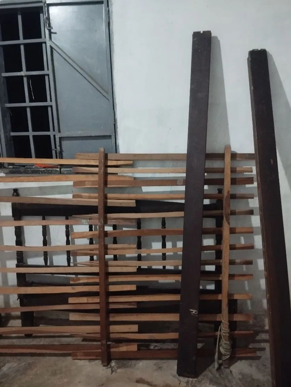 Doação de uma cama de casal 