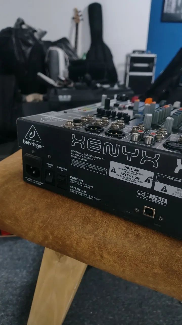 Mesa de som Behringer 12 canais - Foto 5