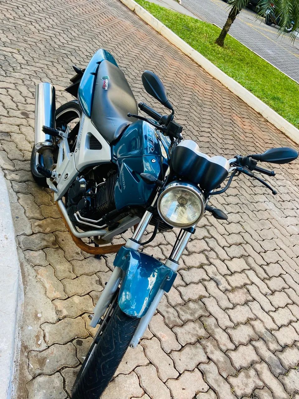Cbx Twister 