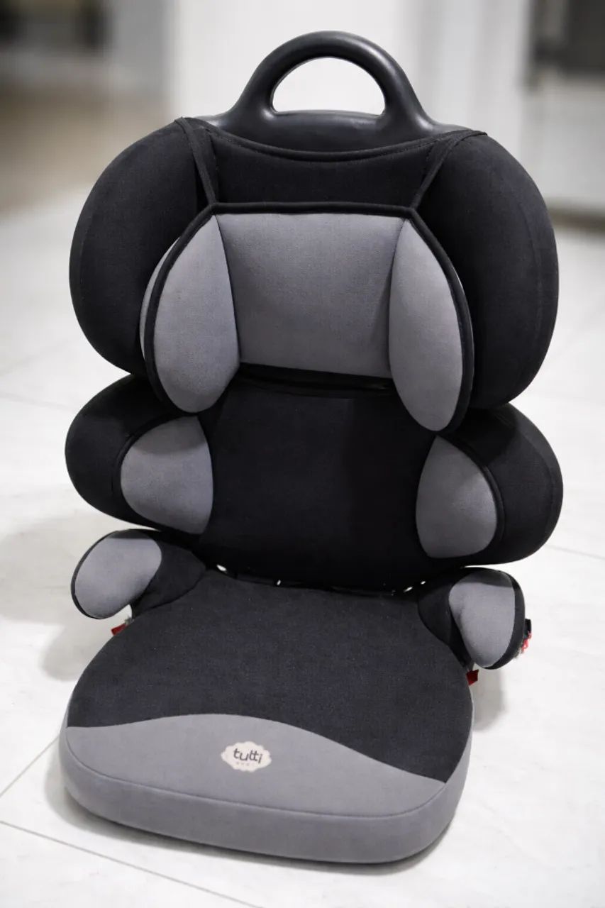 Cadeirinha para carro Tutti - Em bom estado pronta para uso